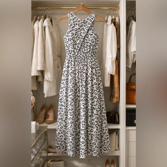 Banana Republic Black and Cream Dress - Picture 2 of 6